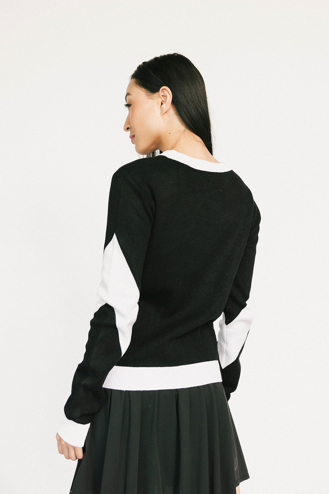 FLOOR 売れ筋商品|||フロア ニット&セーター アウター レディース Sweaters Black ANDREA SWEATER - BLACK – PEARLED IVORY