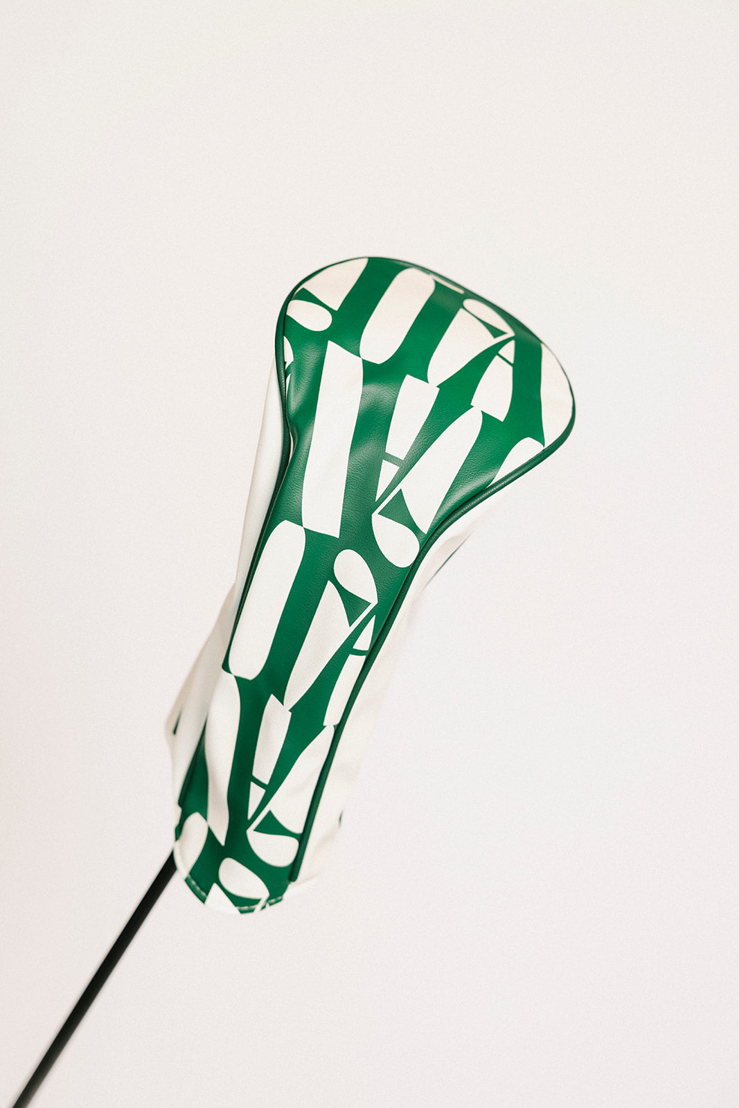 LAVELLE HEADCOVER - GREEN FA PATTERN — B1A3135_websize.jpg